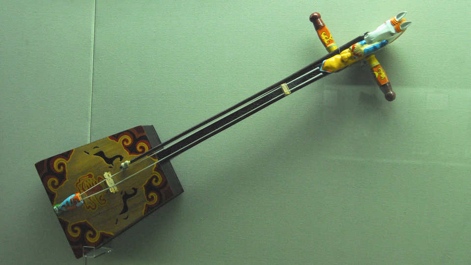 Horse head fiddle